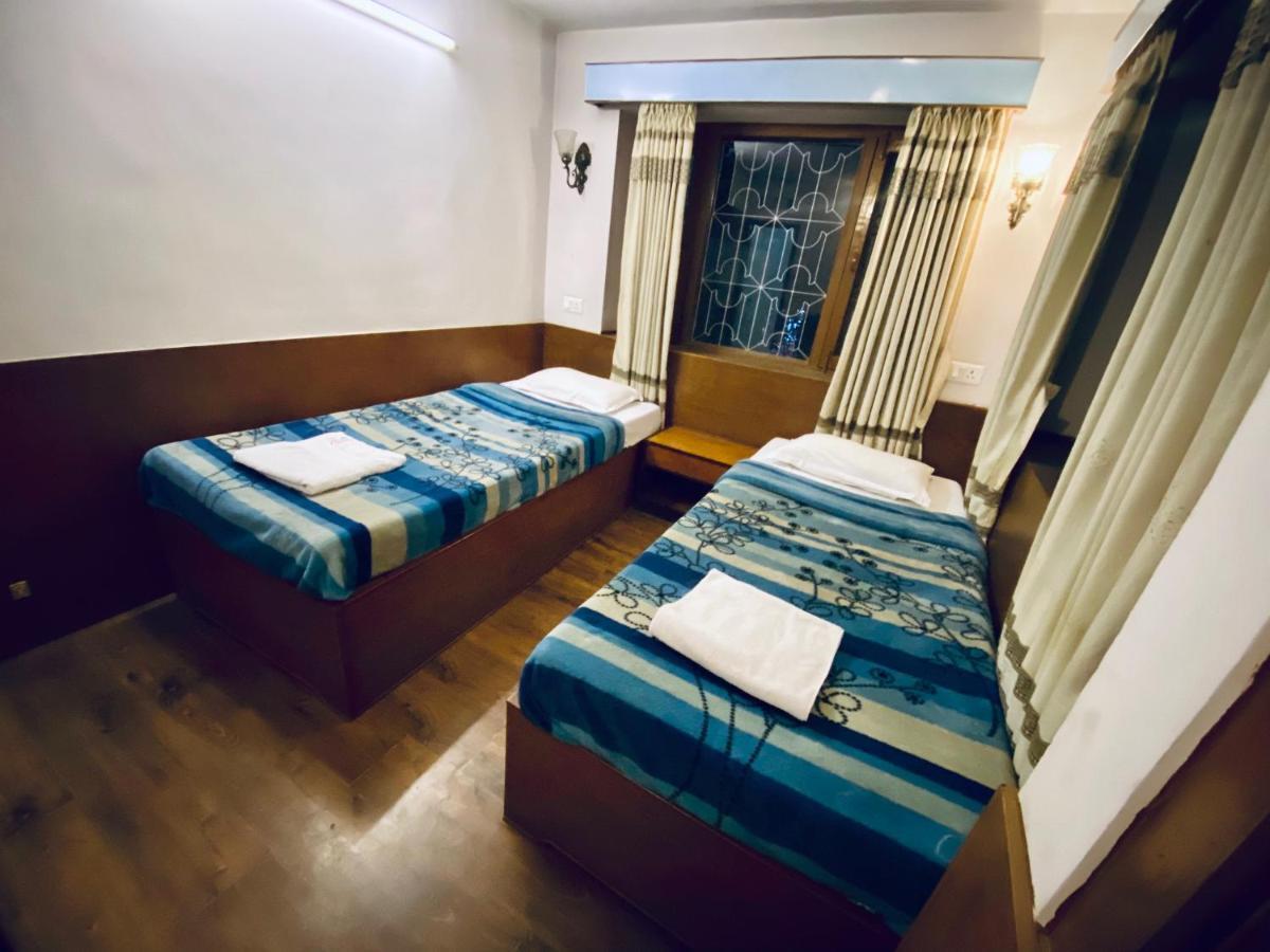 Souvenir Guest House กาฐมาณฑุ ภายนอก รูปภาพ