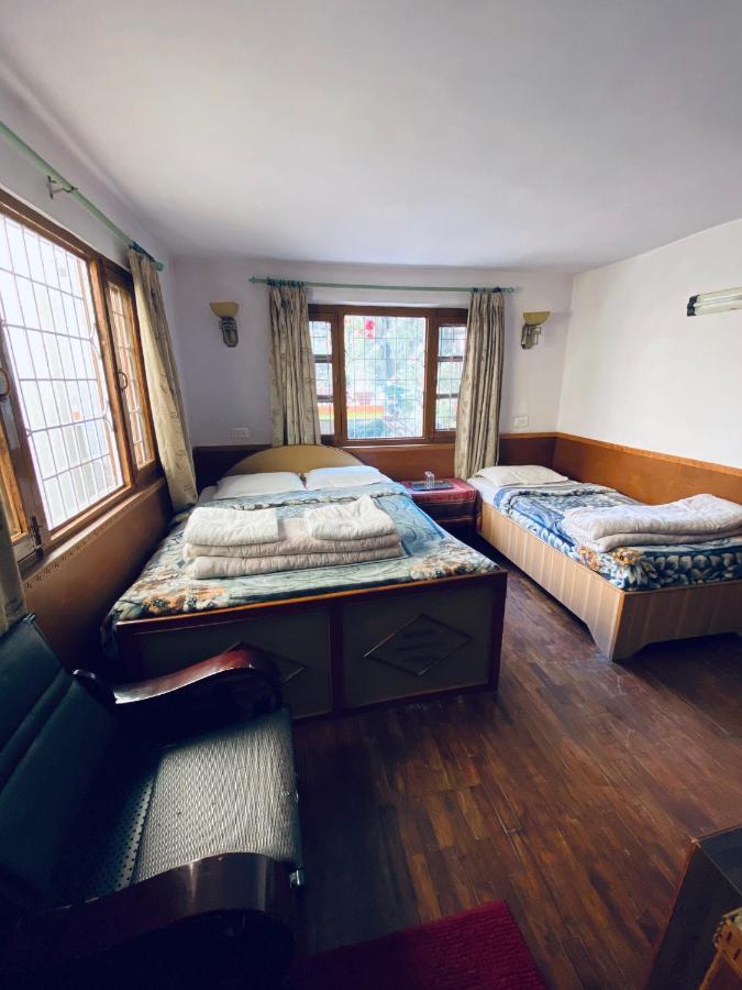 Souvenir Guest House กาฐมาณฑุ ภายนอก รูปภาพ